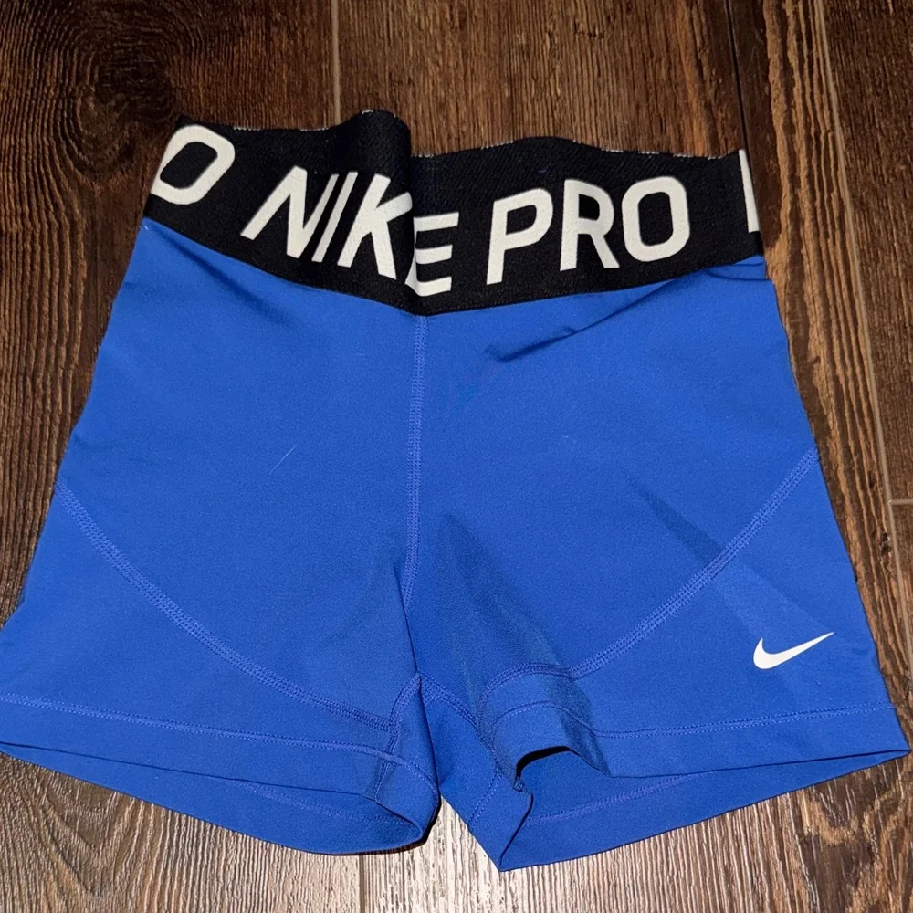 Nike Pro Women’s Cobalt Blue Training Bike Shorts- worn ONCE - Picture 1 of 2
